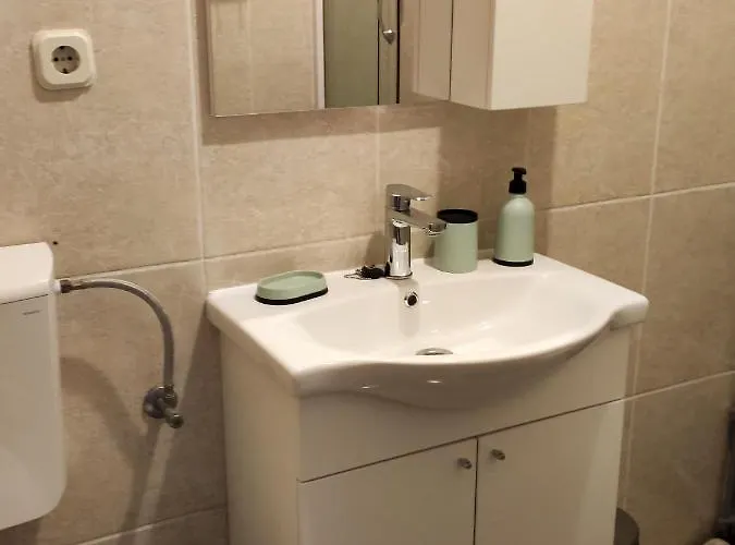 Apartment With Parking Space Supetar, Brac - 2856